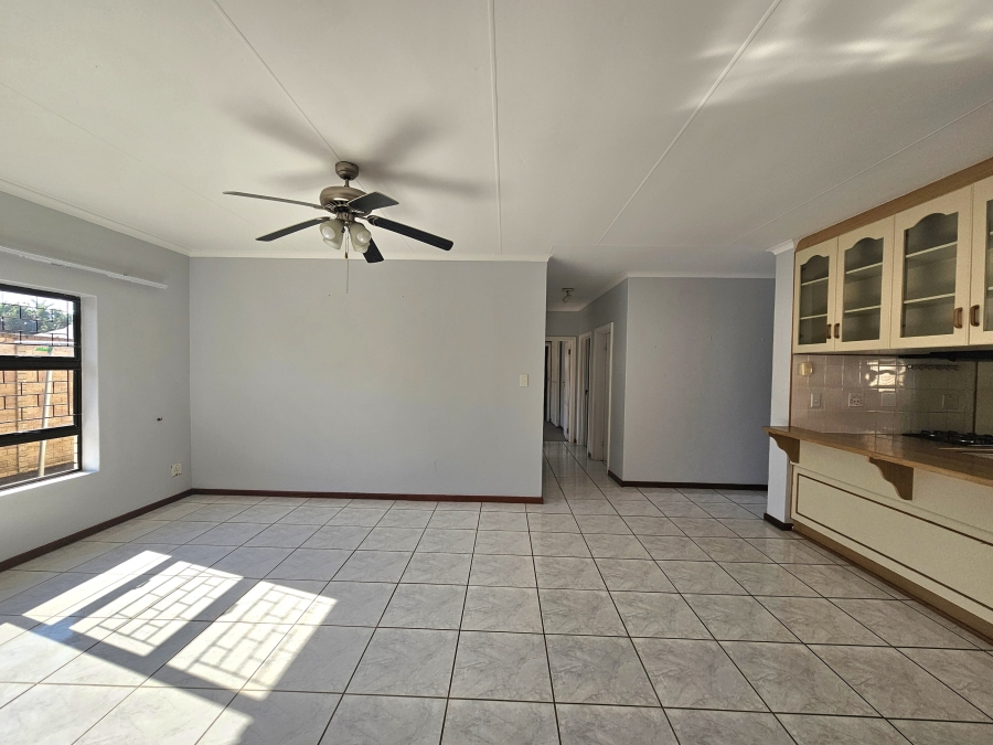 To Let 3 Bedroom Property for Rent in Blue Bend Eastern Cape